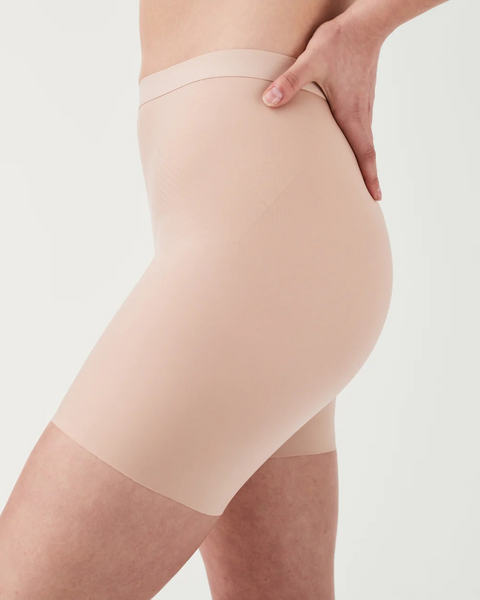 Spanx Invisible Shaping Girlshort