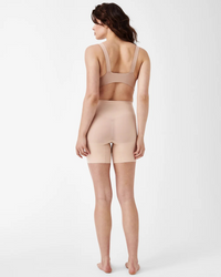 Spanx Seamless Power Mid-Thigh Short