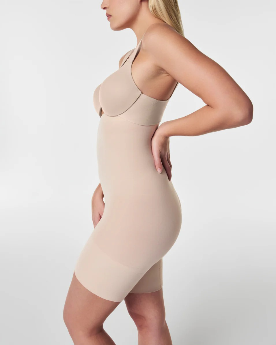Spanx Seamless Power Sculpting High Waisted Mid-Thigh Short