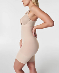 Spanx Seamless Power Sculpting High Waisted Mid-Thigh Short