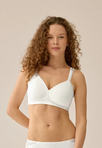 Naturana Contour Side Smoother With Lace Wirefree Bra