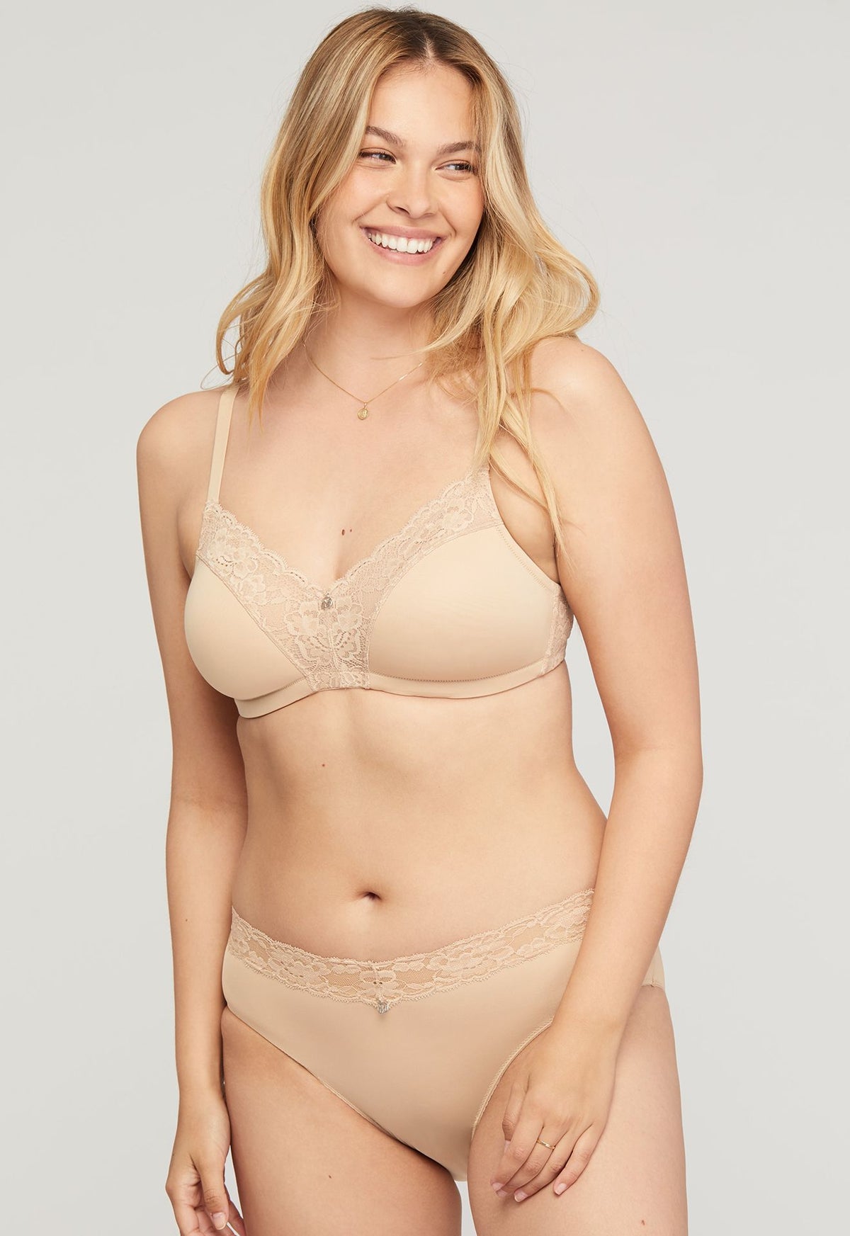 Montelle Wire-Free Dream Bra For D-H Cups