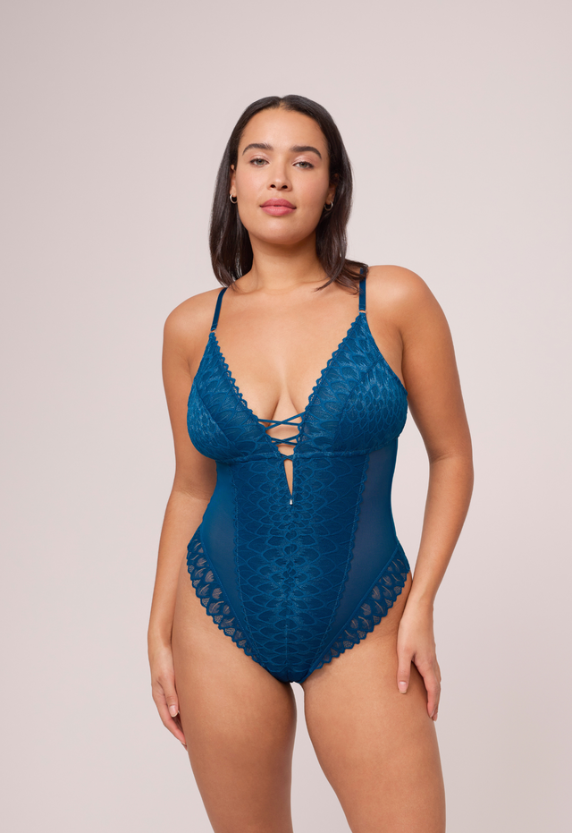 Montelle Lacy Teddy-Peacock