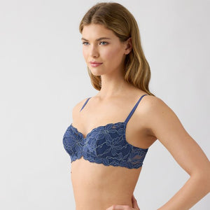 b.tempt'd Feeling Famous Balconette Contour Bra