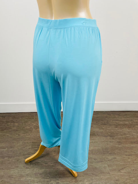 Cool Girl Comfy Cabana Capri