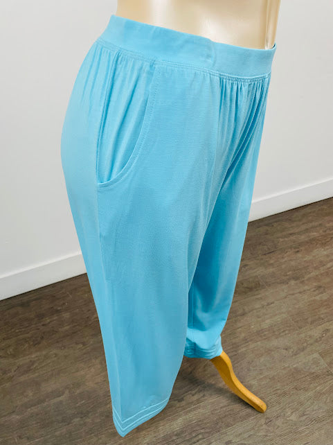 Cool Girl Comfy Cabana Capri