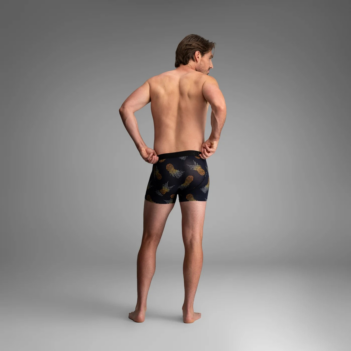 BN3TH Pineapple Ombre Black Trunk