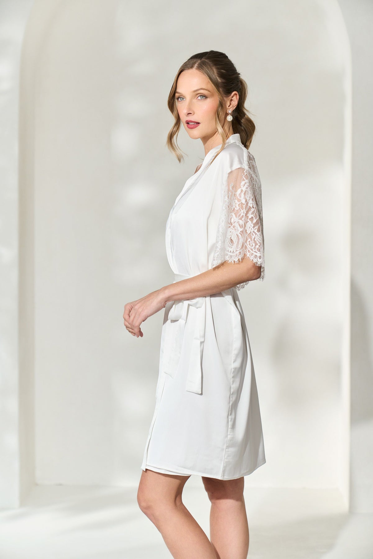 By Catalfo Blisse Lace Robe