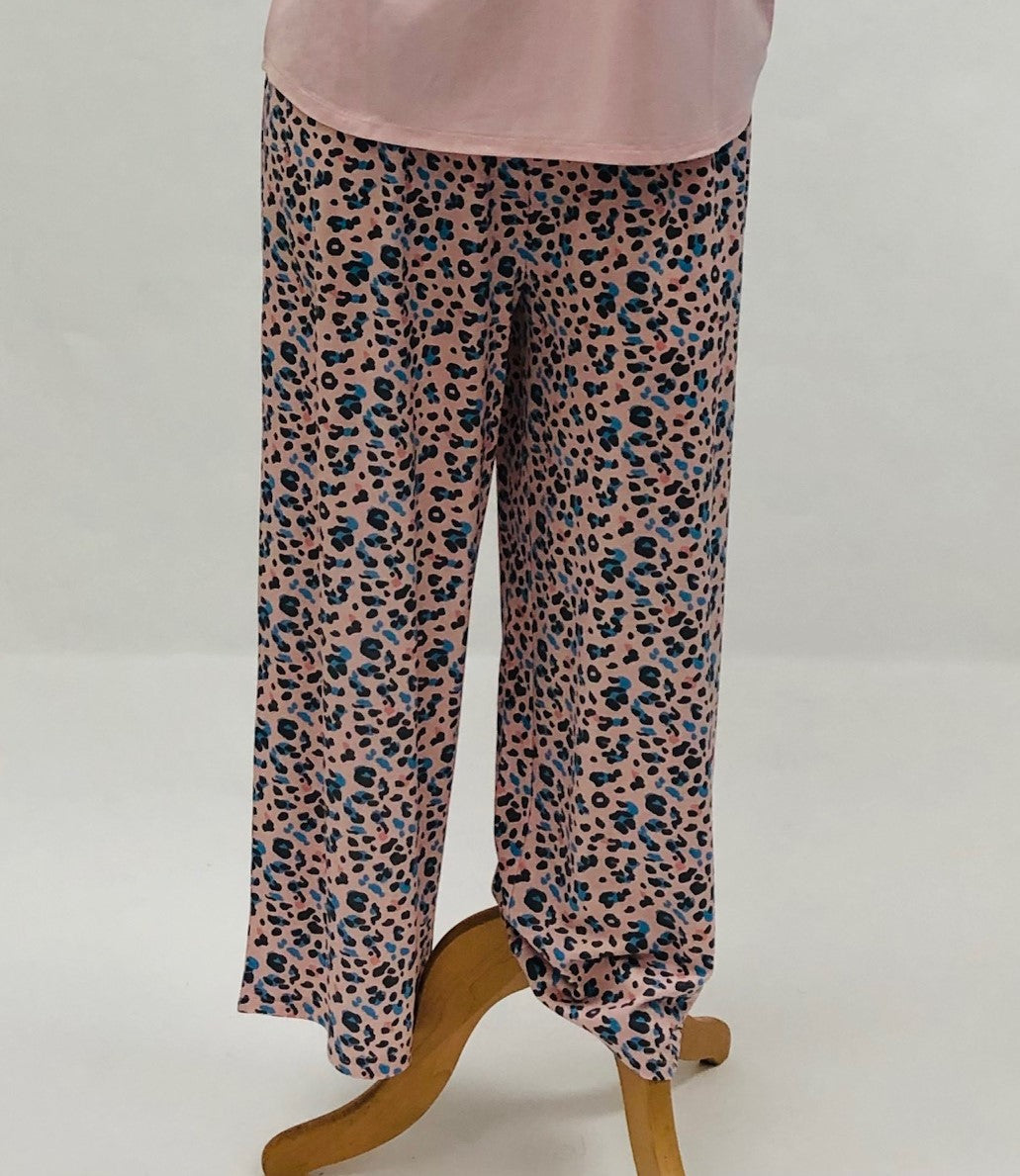 Cool Girl French Twist Capri