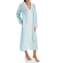 Kayanna Seersucker Zip Robe