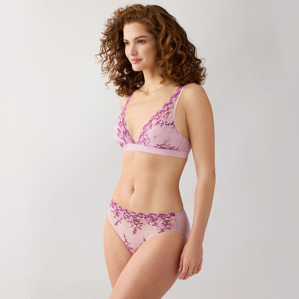 Wacoal Embrace Lace Wire Free Bralette