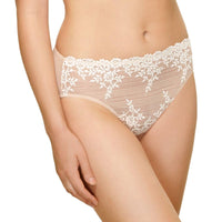 Wacoal Embrace Lace Hi Cut